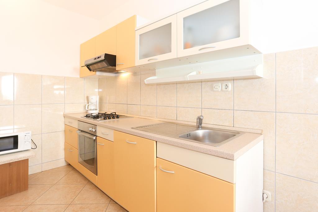 Apartments Ivan Trogir Exterior foto