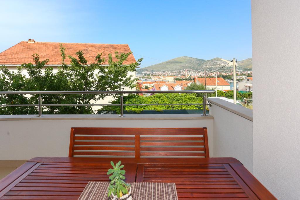 Apartments Ivan Trogir Exterior foto