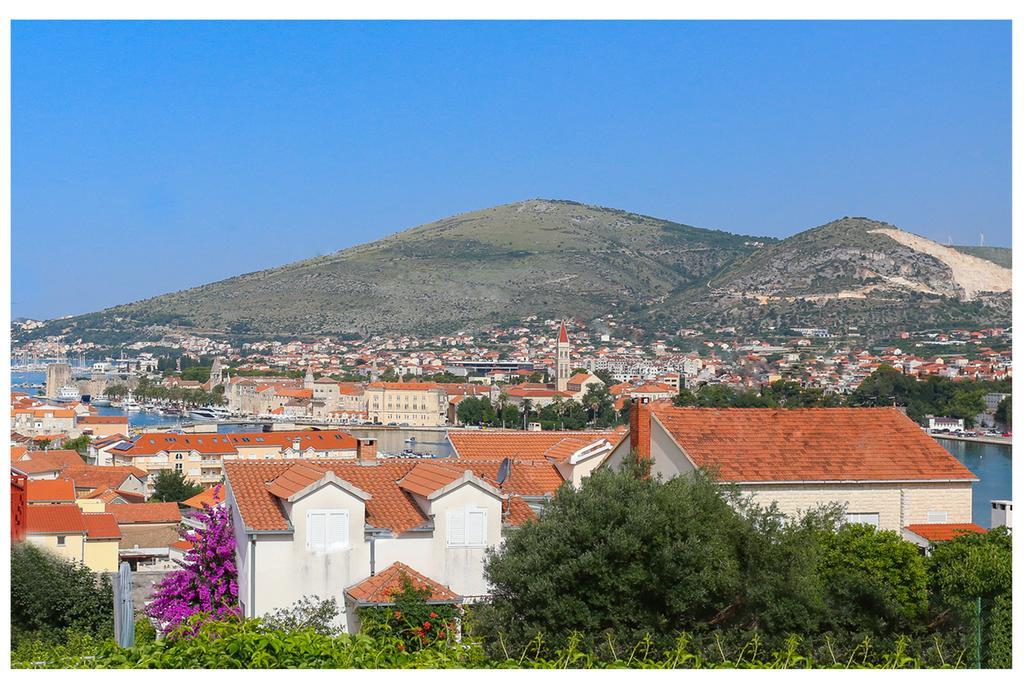 Apartments Ivan Trogir Exterior foto