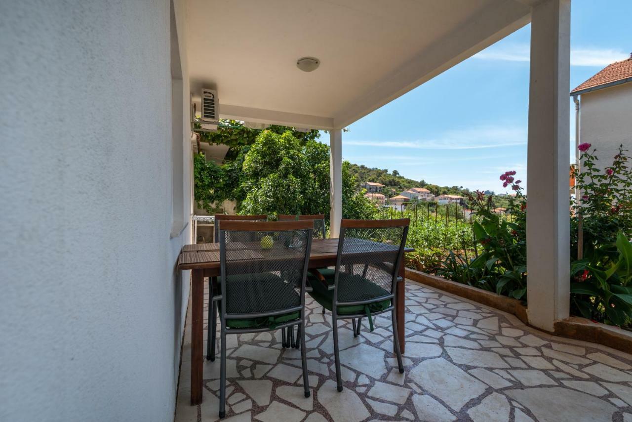 Apartments Ivan Trogir Exterior foto